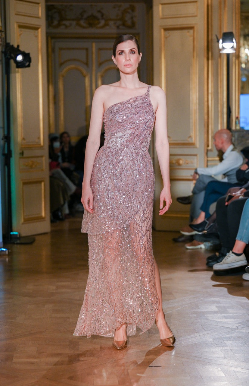 La robe Stella qui défile à la Fashion Week de Paris
